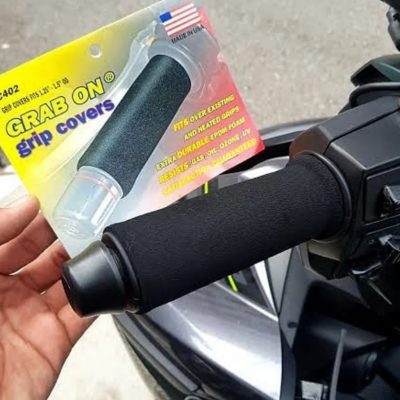7/8" Handlebar Grips - Grab On