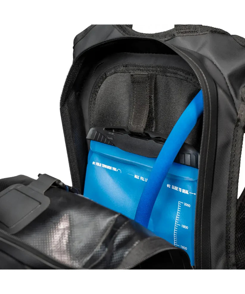 Raida Dryporter Waterproof Hydration bag |black
