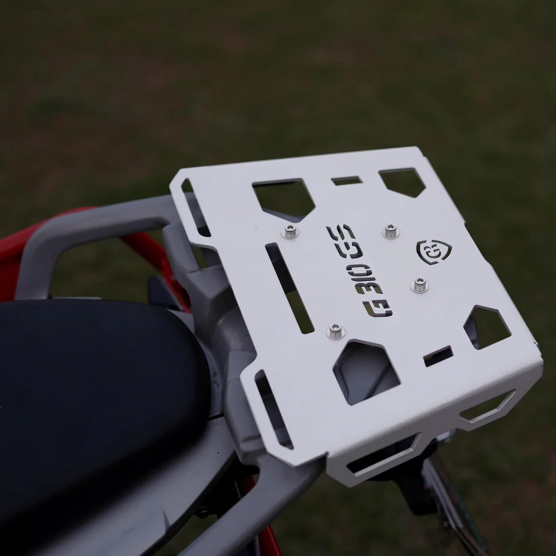 Top Rack Plate for BMW G310 GS Silver